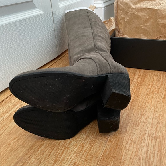 Frye Essa Seam Suede Tall Boot Gray. Size 8 NWT sold out everywhere - Picture 6 of 9